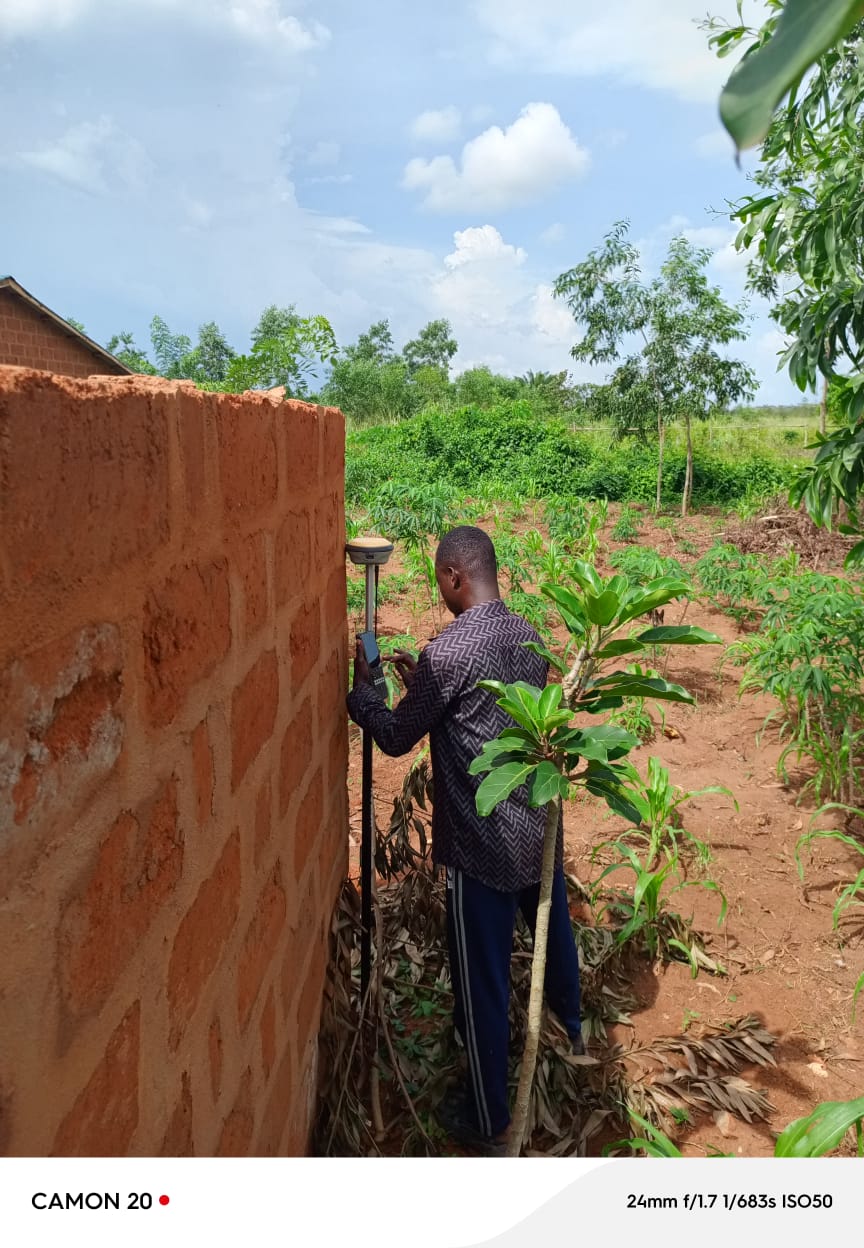 Photo de Levé Topographique, division parcellaire